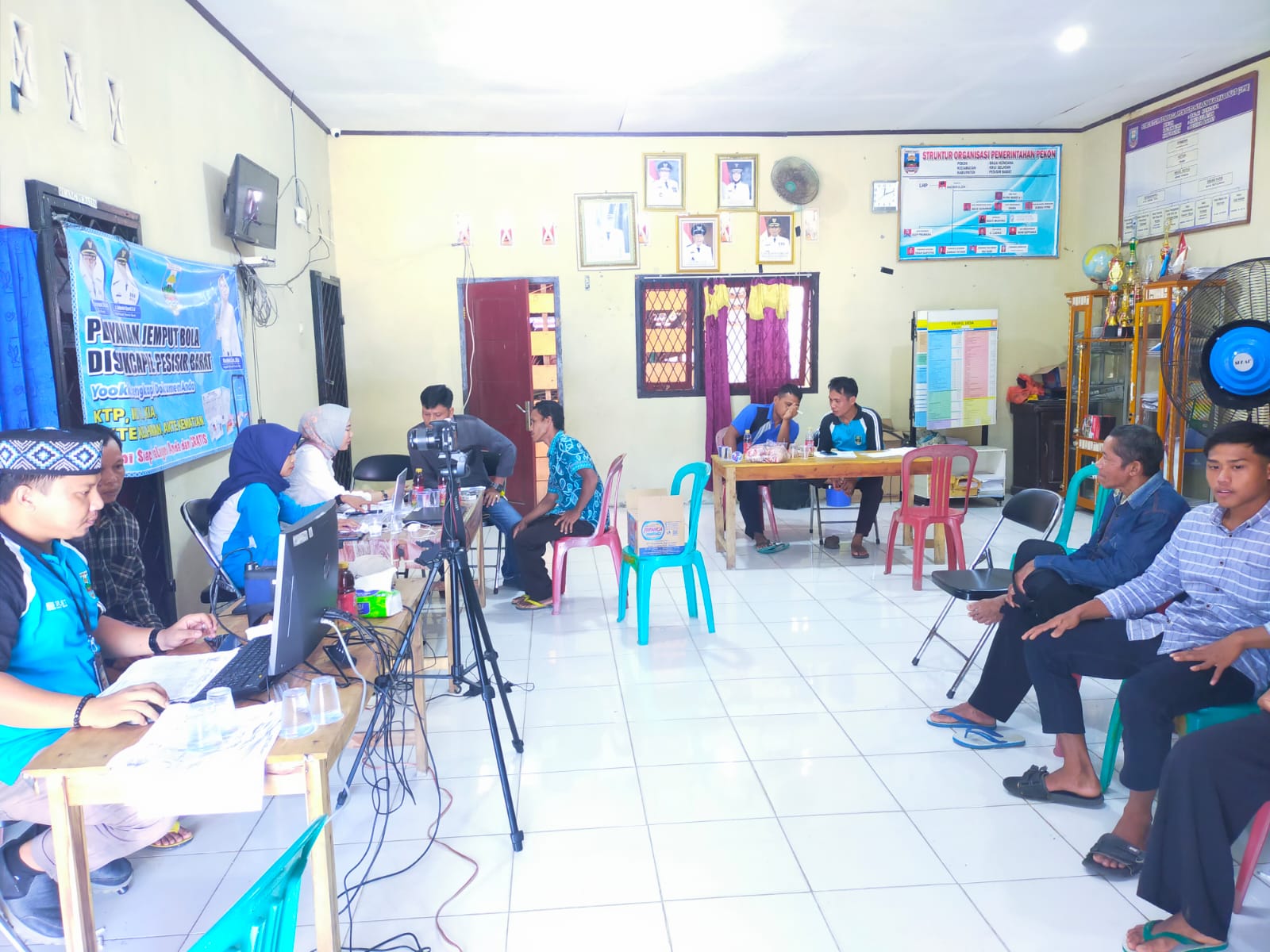 Pelayanan Jemput Bola di Balai Pekon Balai Kencana Kecamatan Krui Selatan