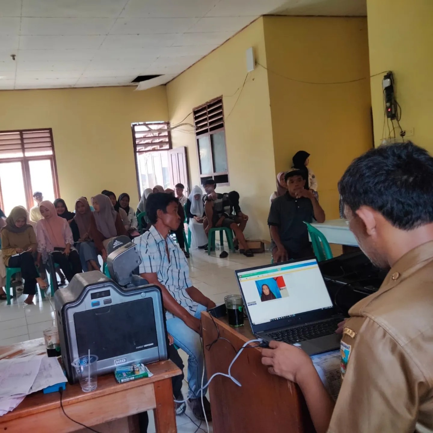 Perekaman KTP elektronik di Kecamatan Bangkunat
