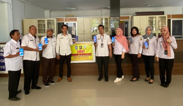 Pelaksanaan pelayanan pembuatan identitas kependudukan digital (KTP digital) di Kantor Bersama Samsat Pesisir Barat.