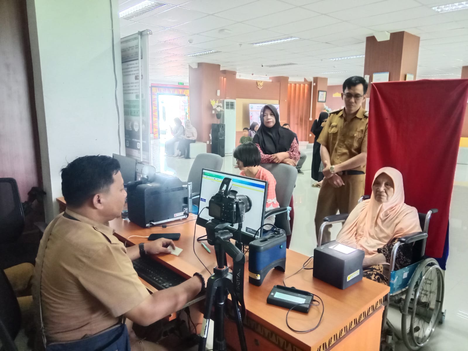 Pelayanan Lansia di MPP